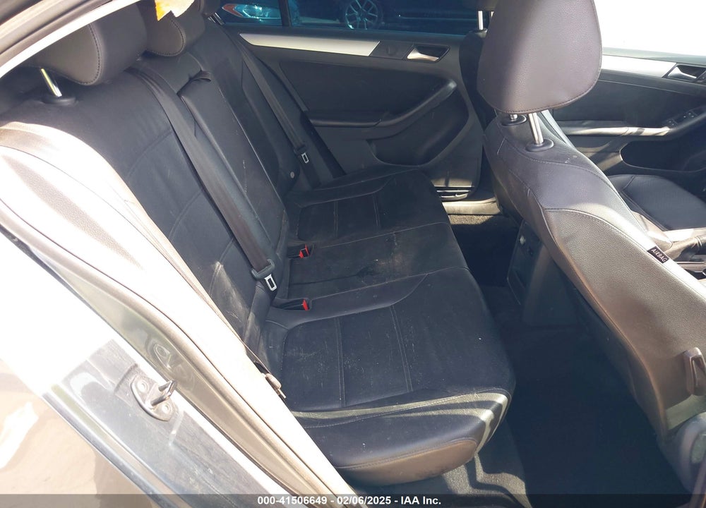 2013 VOLKSWAGEN JETTA VIN: 3VWDP7AJ3DM270711