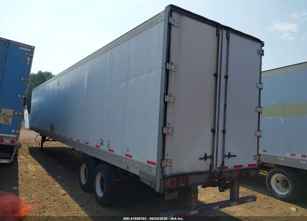 2001 VANCO INC --- VIN: 1VVSV53241F014126