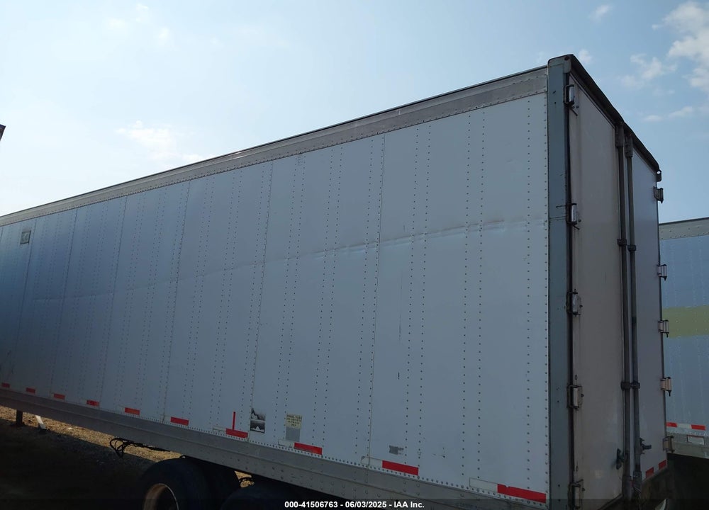 2001 VANCO INC --- VIN: 1VVSV53241F014126