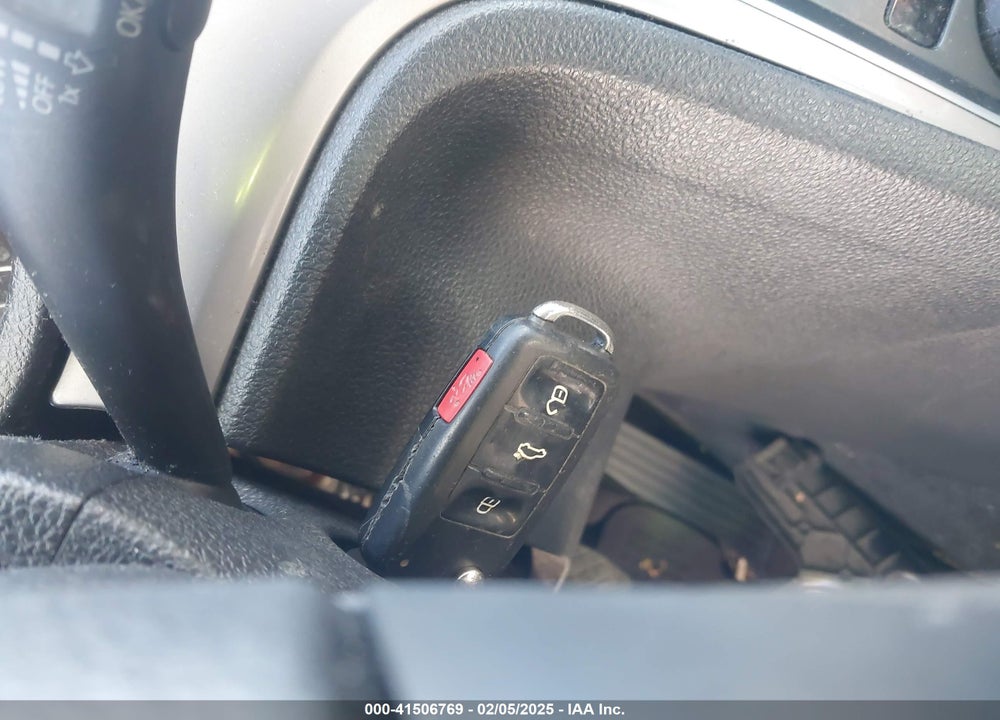 2013 VOLKSWAGEN PASSAT VIN: 1VWAH7A34DC007694