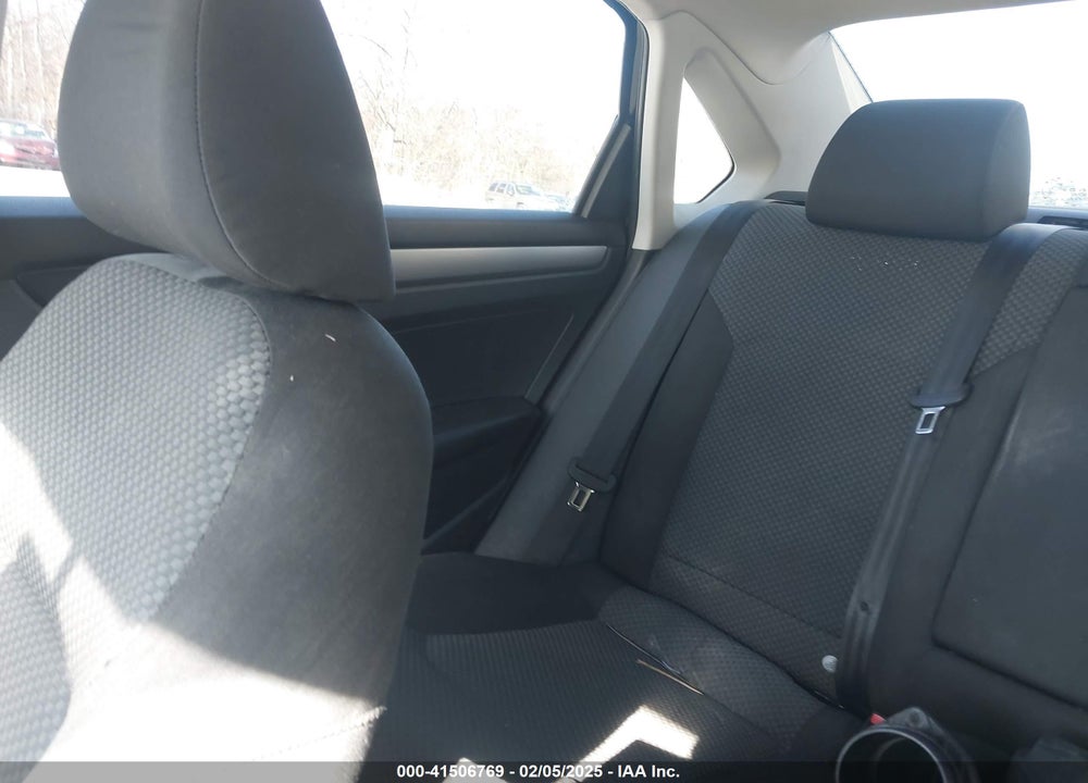 2013 VOLKSWAGEN PASSAT VIN: 1VWAH7A34DC007694