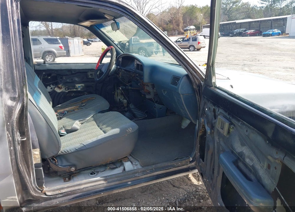 1991 TOYOTA PICKUP 1/2 TON SHT WHEELBASE DLX VIN: JT4VN01D8M2012108
