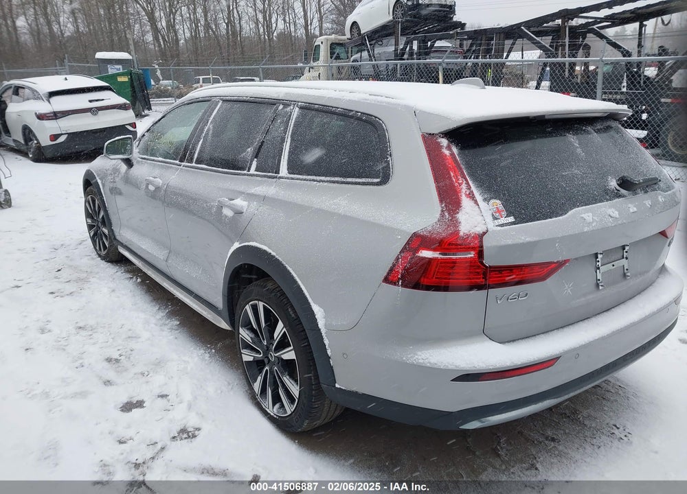 2023 VOLVO V60 CROSS COUNTRY VIN: YV4L12WC0P1105016