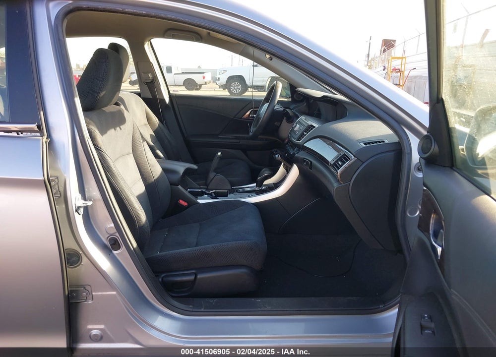 2017 HONDA ACCORD HYBRID VIN: JHMCR6F3XHC016254