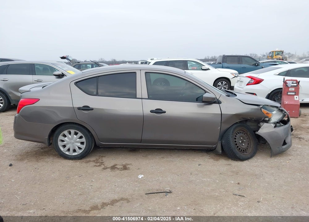 2016 NISSAN VERSA VIN: 3N1CN7AP1GL885215