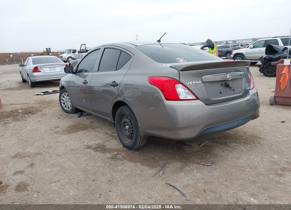 2016 NISSAN VERSA VIN: 3N1CN7AP1GL885215