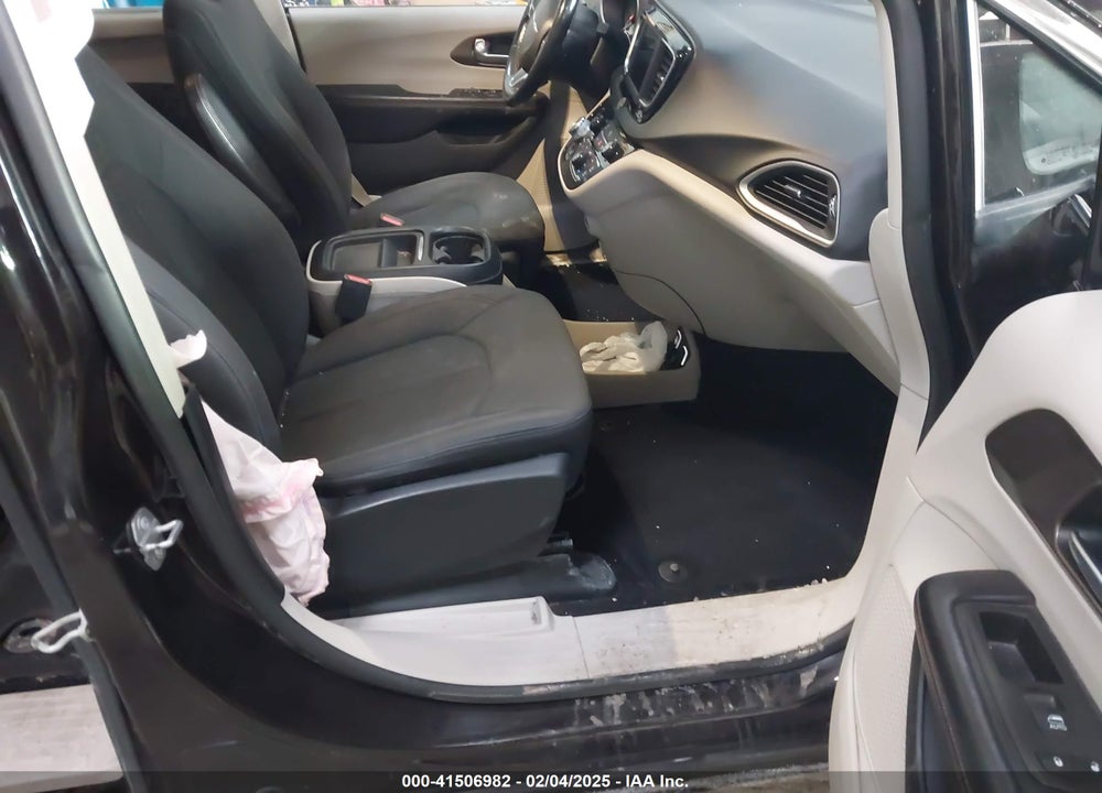 2019 CHRYSLER PACIFICA TOURING PLUS VIN: 2C4RC1FGXKR594310