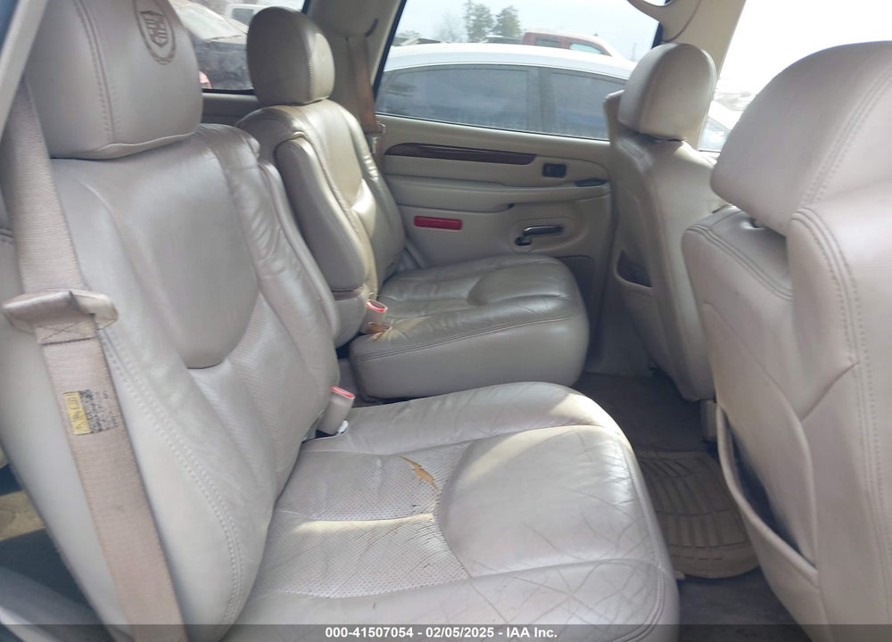 2004 CADILLAC ESCALADE STANDARD VIN: 1GYEC63T44R116674