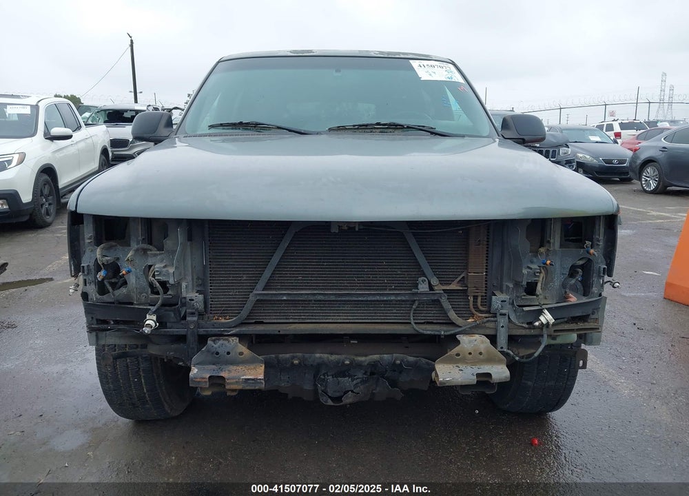 2001 CHEVROLET SUBURBAN 1500 LS VIN: 1GNEC16T41J316380