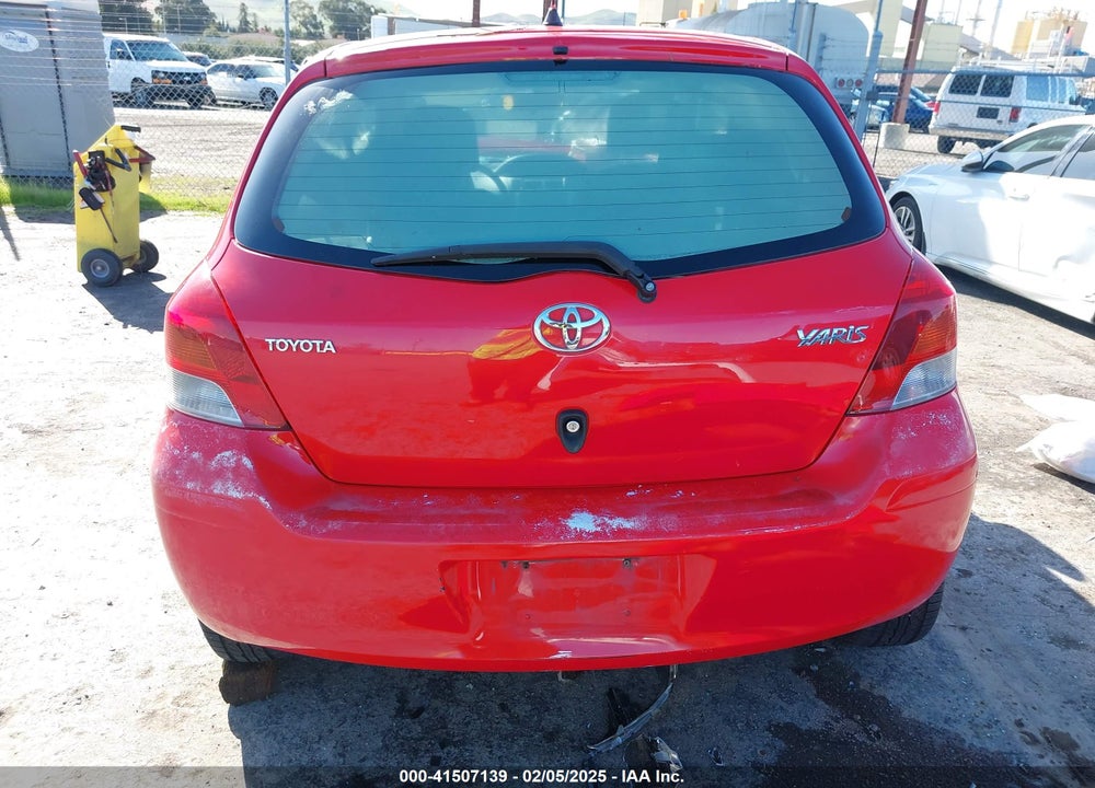 2009 TOYOTA YARIS VIN: JTDJT903095243074