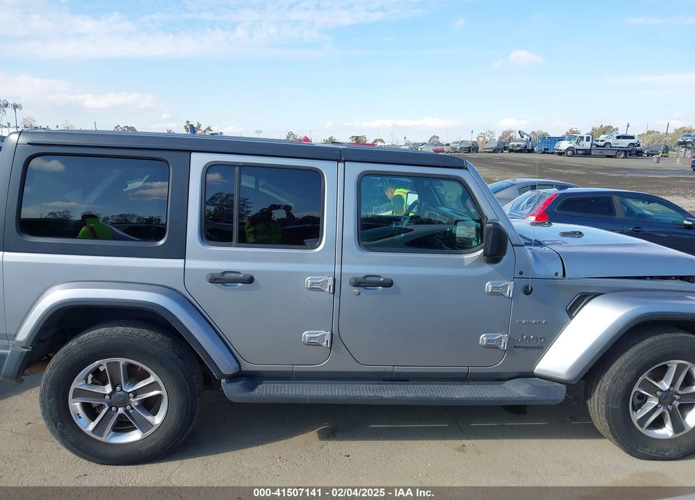 2020 JEEP WRANGLER UNLIMITED SAHARA 4X4 VIN: 1C4HJXENXLW230207