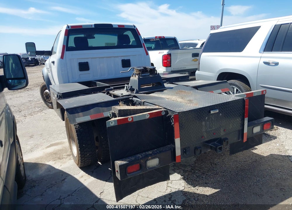 2018 RAM 5500 CHASSIS TRADESMAN/SLT VIN: 3C7WRMAL6JG209906