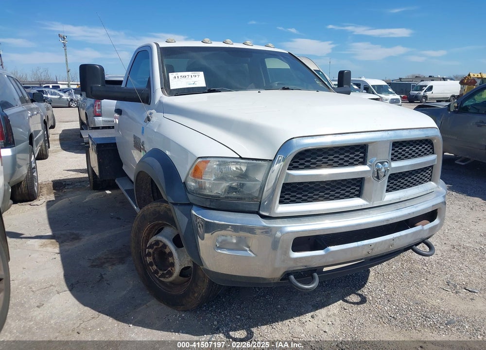 2018 RAM 5500 CHASSIS TRADESMAN/SLT VIN: 3C7WRMAL6JG209906