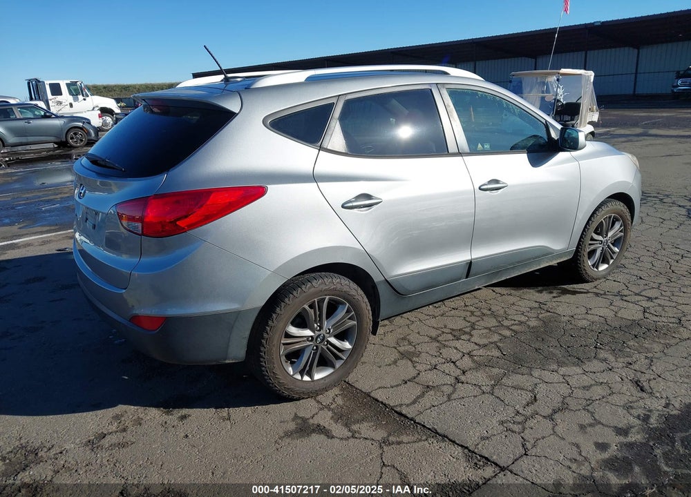 2014 HYUNDAI TUCSON SE VIN: KM8JU3AGXEU895434