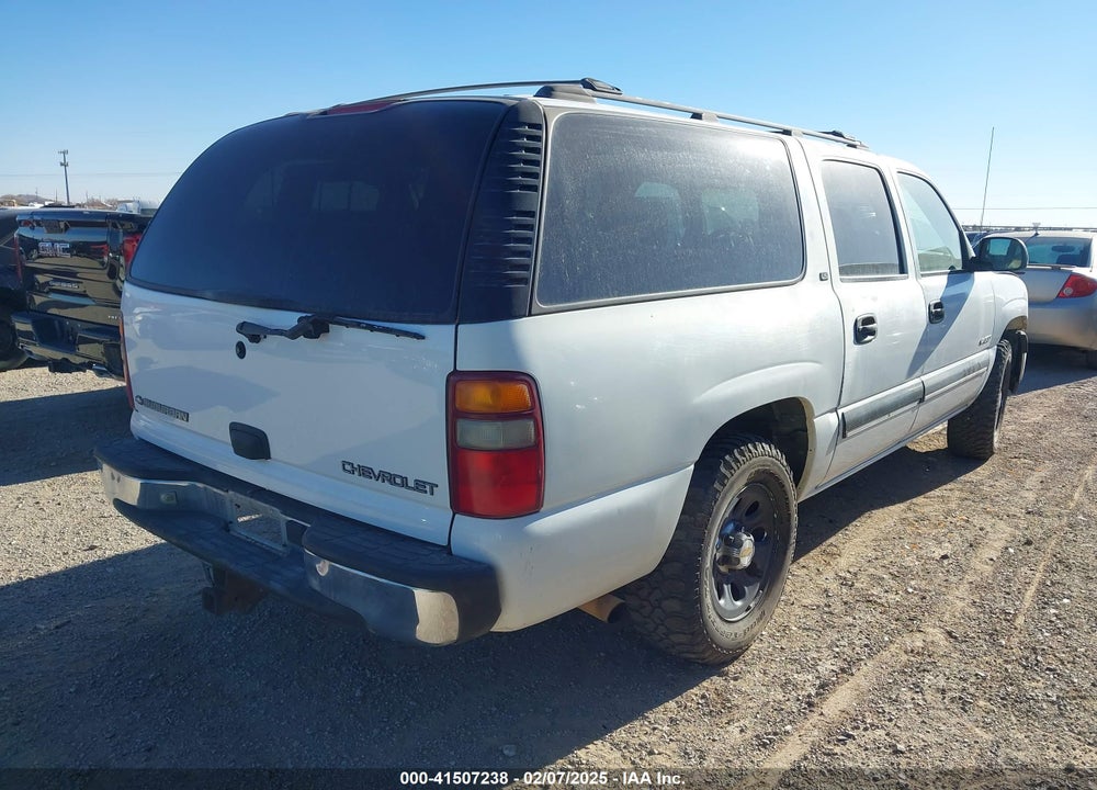 2000 CHEVROLET SUBURBAN 1500 LS VIN: 3GNFK16T0YG102926