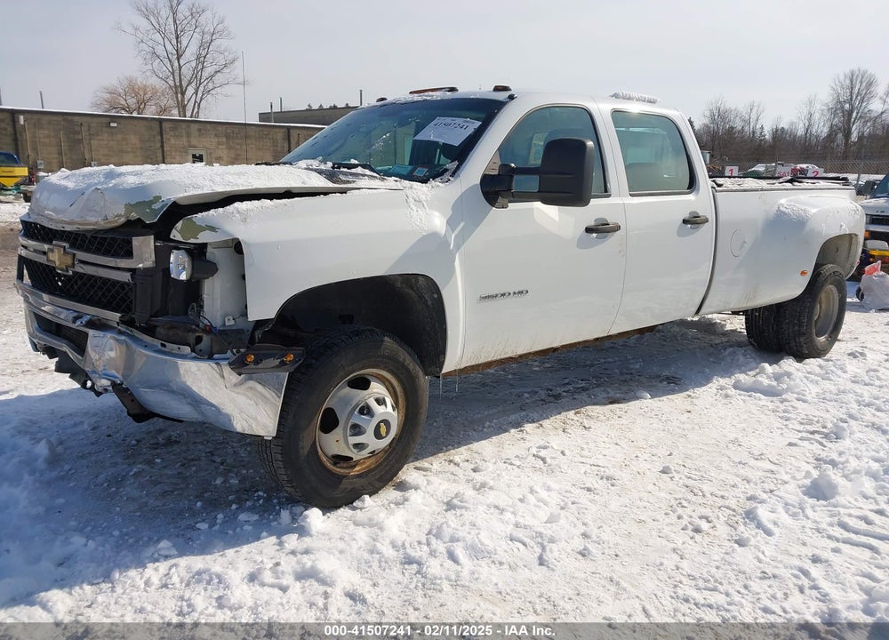2011 CHEVROLET SILVERADO 3500HD WORK TRUCK VIN: 1GC4KZC81BF217302