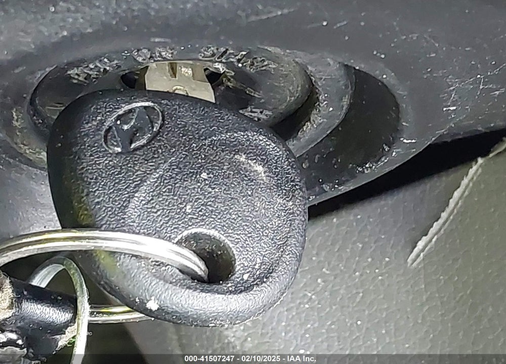 2014 HYUNDAI ELANTRA VIN: 5NPDH4AE9EH536046