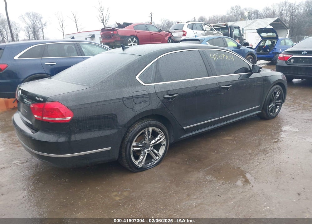 2015 VOLKSWAGEN PASSAT VIN: 1VWBT7A38FC102717