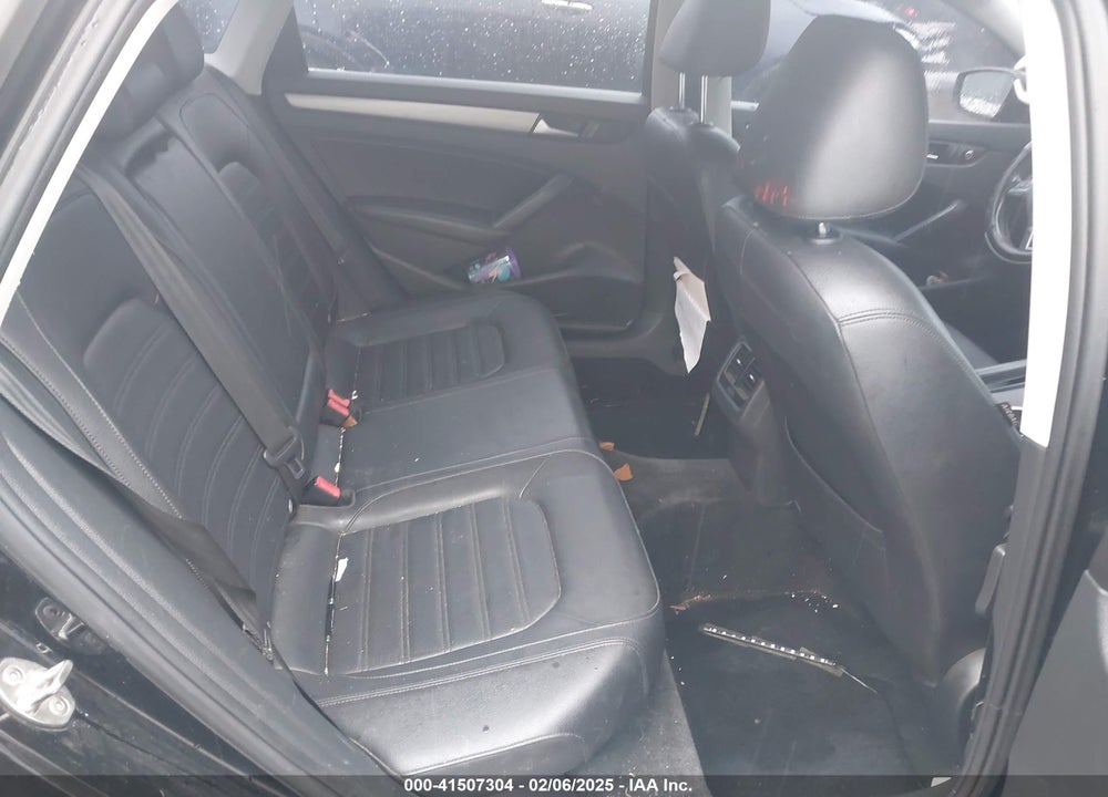 2015 VOLKSWAGEN PASSAT VIN: 1VWBT7A38FC102717