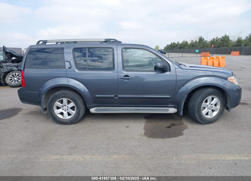 2011 NISSAN PATHFINDER SV VIN: 5N1AR1NN0BC632711
