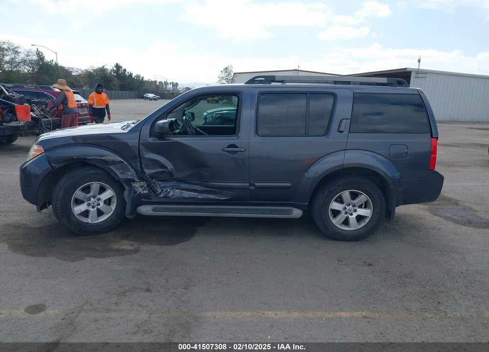 2011 NISSAN PATHFINDER SV VIN: 5N1AR1NN0BC632711