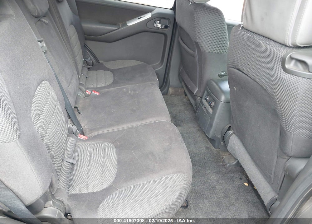 2011 NISSAN PATHFINDER SV VIN: 5N1AR1NN0BC632711