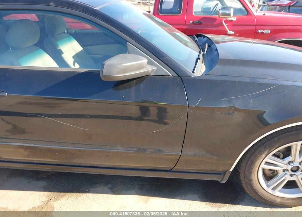 2013 FORD MUSTANG VIN: 1ZVBP8AM4D5241599