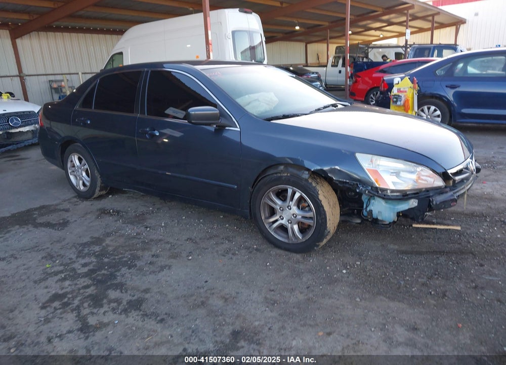 2007 HONDA ACCORD 2.4 SE VIN: JHMCM56377C003677