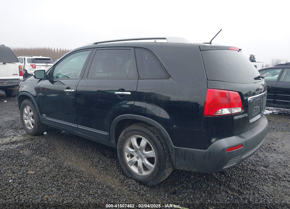 2013 KIA SORENTO VIN: 5XYKTDA26DG369145