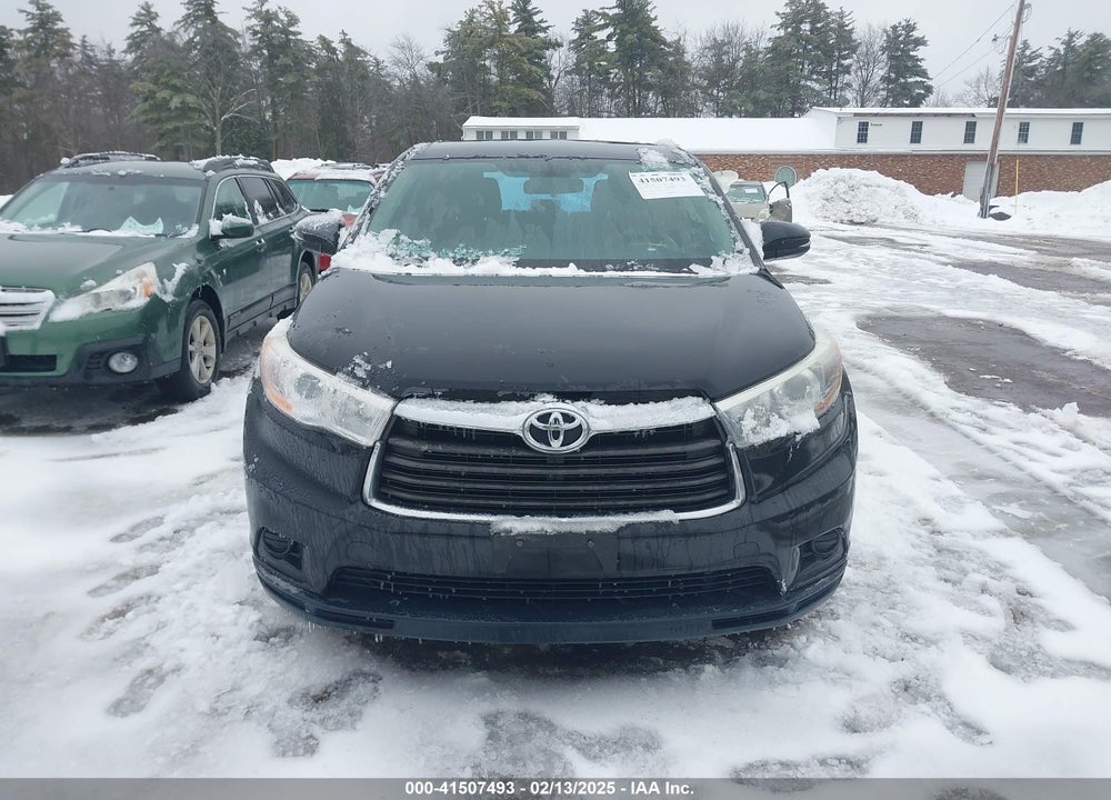 2015 TOYOTA HIGHLANDER VIN: 5TDBKRFH7FS147930