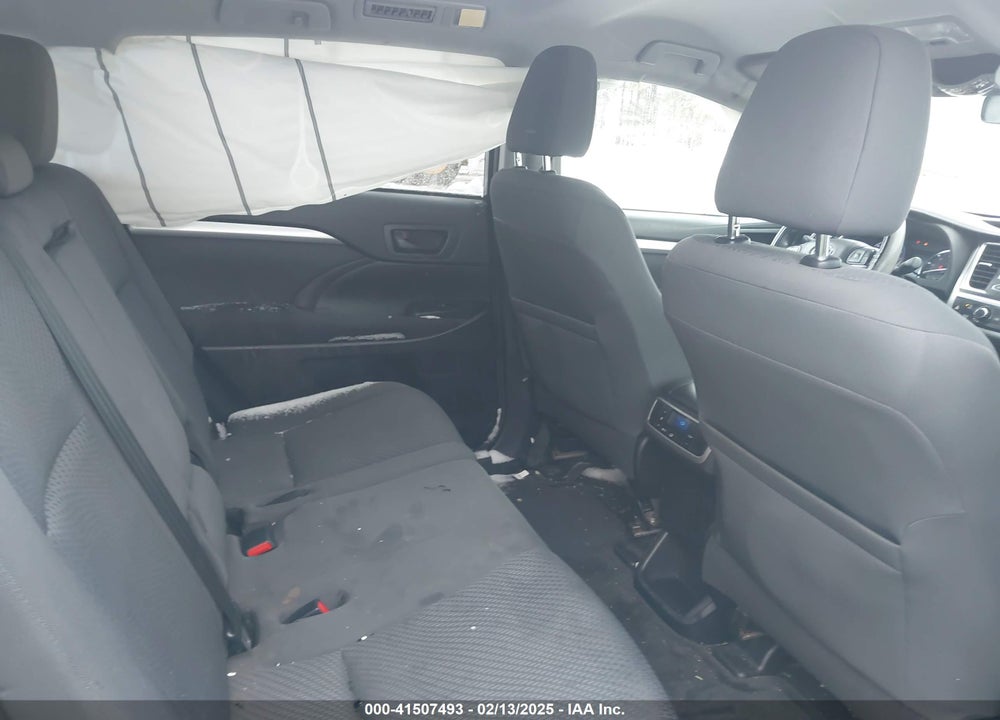 2015 TOYOTA HIGHLANDER VIN: 5TDBKRFH7FS147930