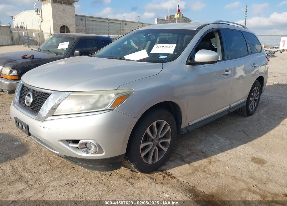 2013 NISSAN PATHFINDER SL VIN: 5N1AR2MN4DC634889