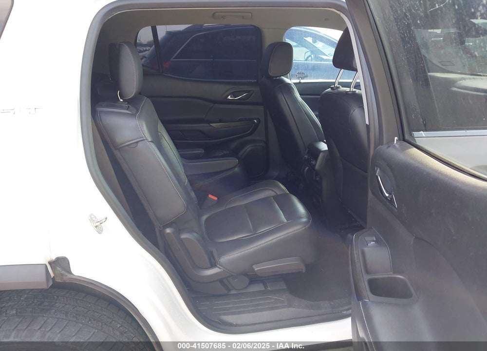 2017 GMC ACADIA VIN: 1GKKNMLS4HZ124685