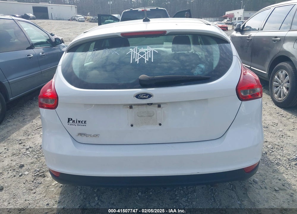 2018 FORD FOCUS VIN: 1FADP3K27JL316076