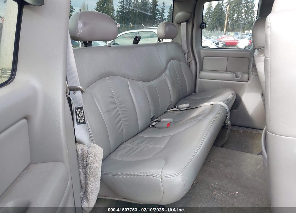 2001 CHEVROLET SILVERADO 1500 LS VIN: 1GCEK19T61Z103505