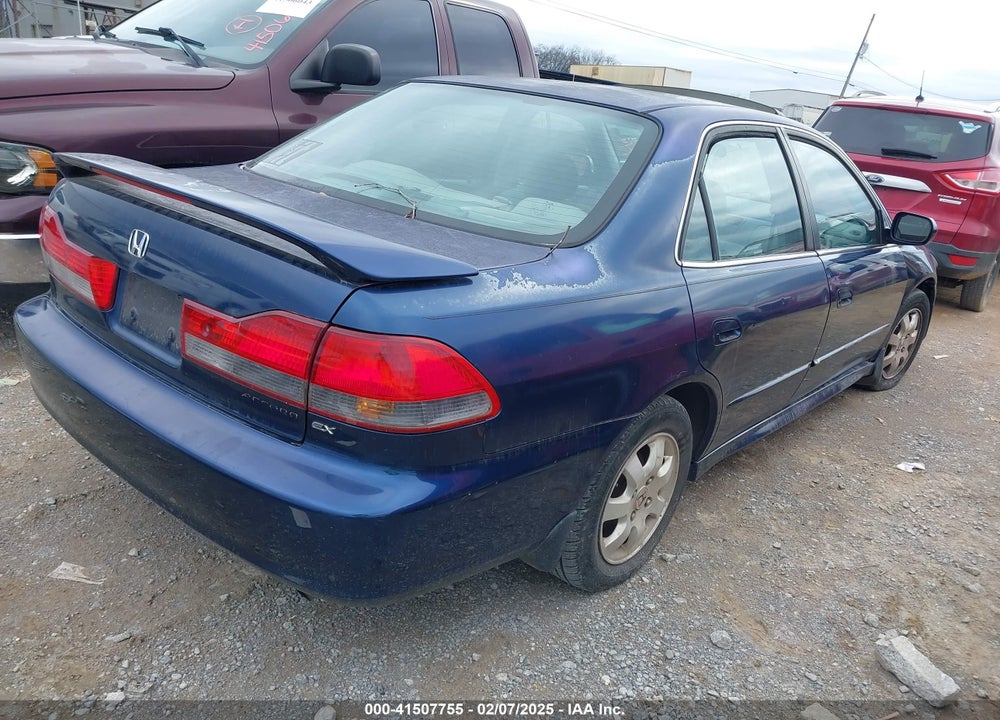 2001 HONDA ACCORD 2.3 EX VIN: 1HGCG66851A006026