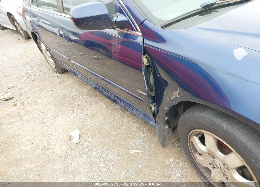 2001 HONDA ACCORD 2.3 EX VIN: 1HGCG66851A006026