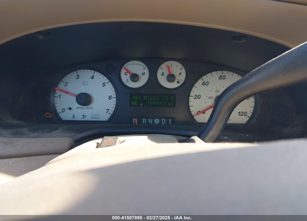2005 FORD TAURUS SEL VIN: 1FAFP56295A230140