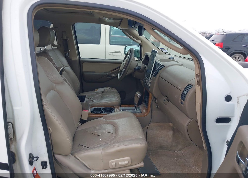 2005 NISSAN PATHFINDER LE VIN: 5N1AR18W35C718667
