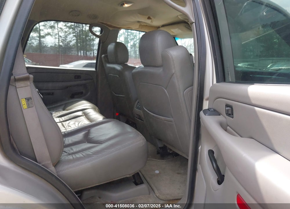 2004 CHEVROLET TAHOE LT VIN: 1GNEC13Z14R152424