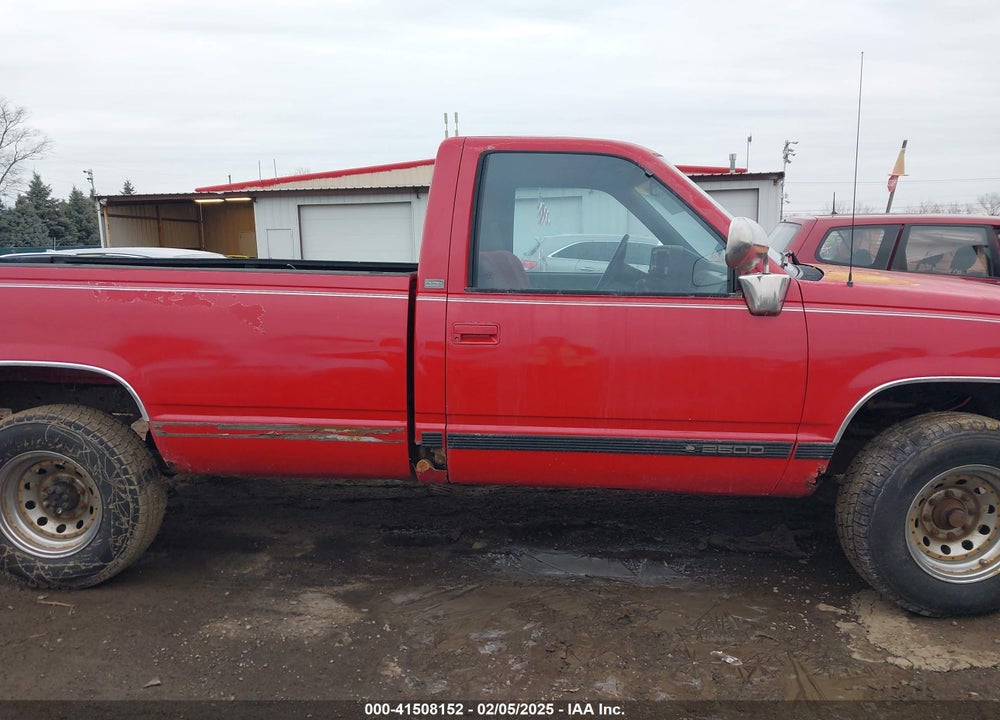 1989 CHEVROLET GMT-400 C2500 VIN: 1GCGC24K6KE197209