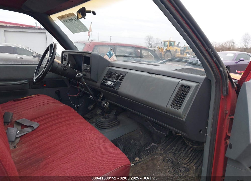 1989 CHEVROLET GMT-400 C2500 VIN: 1GCGC24K6KE197209