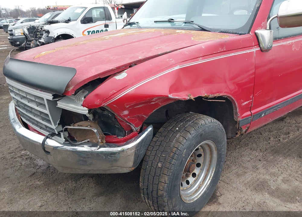 1989 CHEVROLET GMT-400 C2500 VIN: 1GCGC24K6KE197209