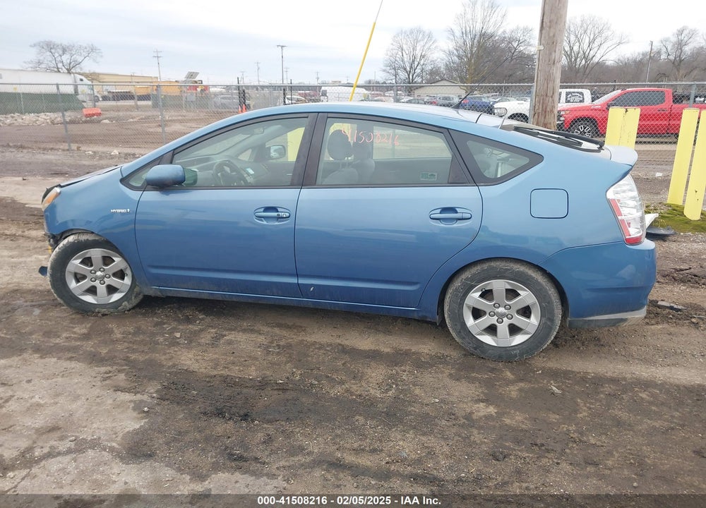 2007 TOYOTA PRIUS VIN: JTDKB20U677690839