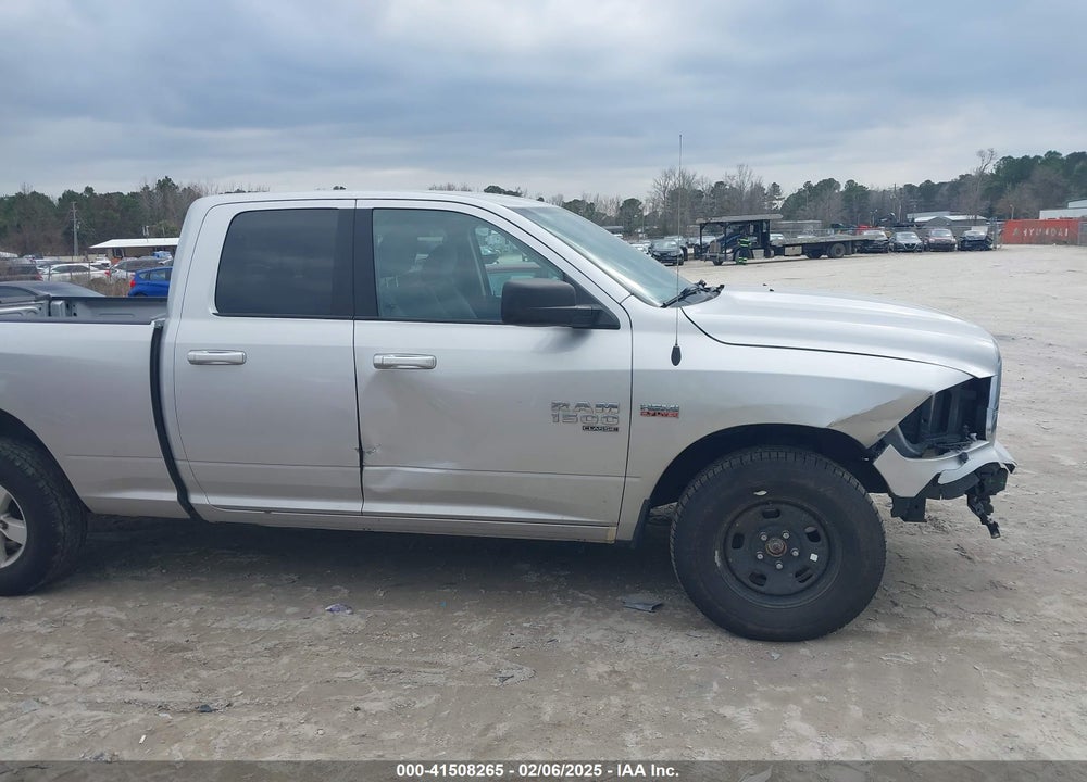 2019 RAM 1500 CLASSIC SLT VIN: 1C6RR7GT0KS512930
