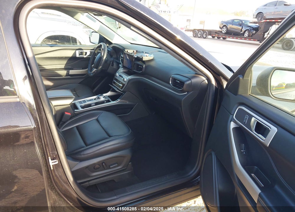 2022 FORD EXPLORER XLT VIN: 1FMSK7DH5NGA50947
