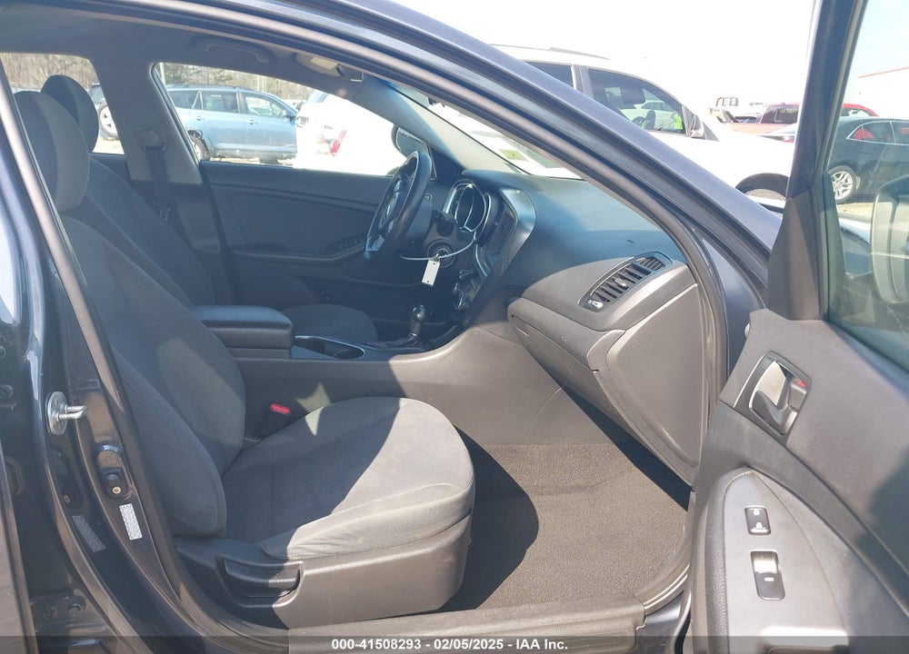 2015 KIA OPTIMA LX VIN: KNAGM4A78F5598904
