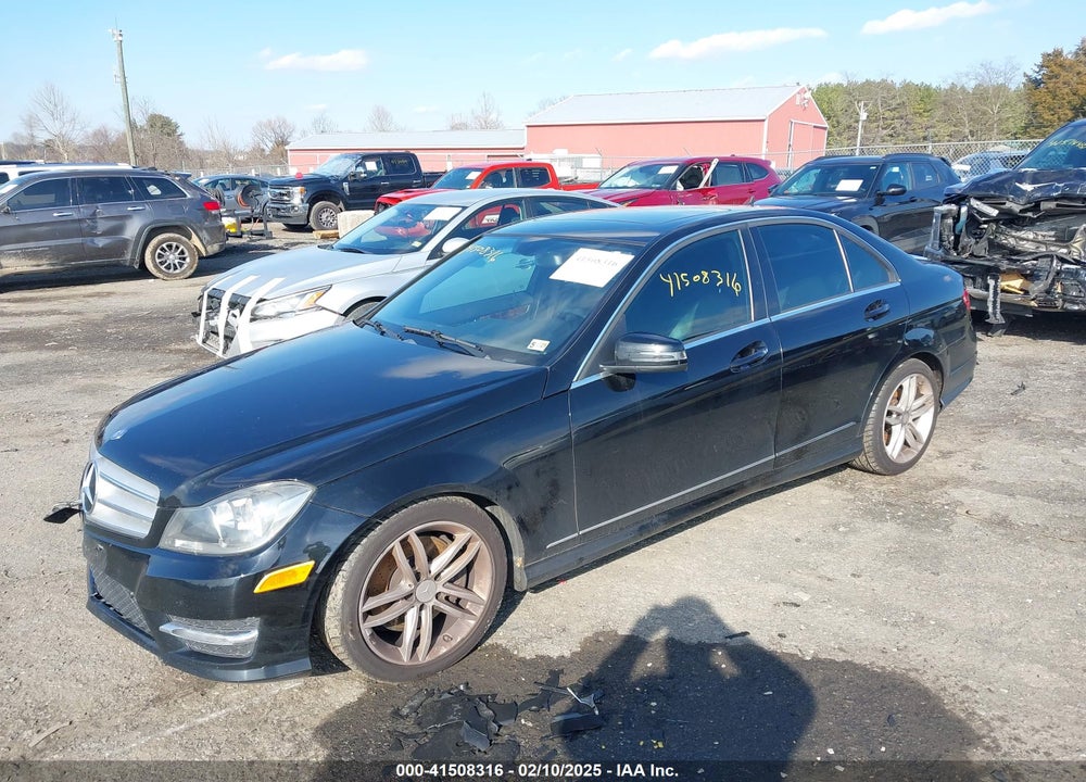 2013 MERCEDES-BENZ C 300 VIN: WDDGF8AB5DR272353