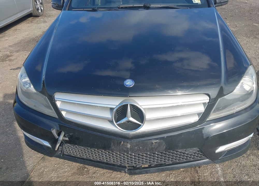 2013 MERCEDES-BENZ C 300 VIN: WDDGF8AB5DR272353