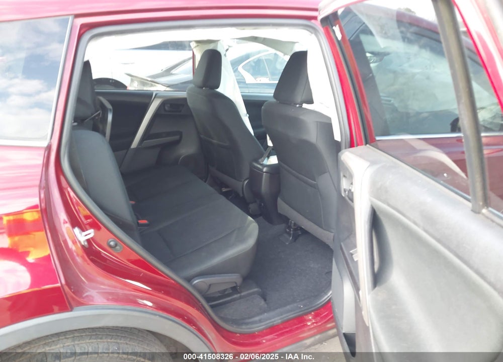 2018 TOYOTA RAV4 LE VIN: 2T3ZFREV2JW457615